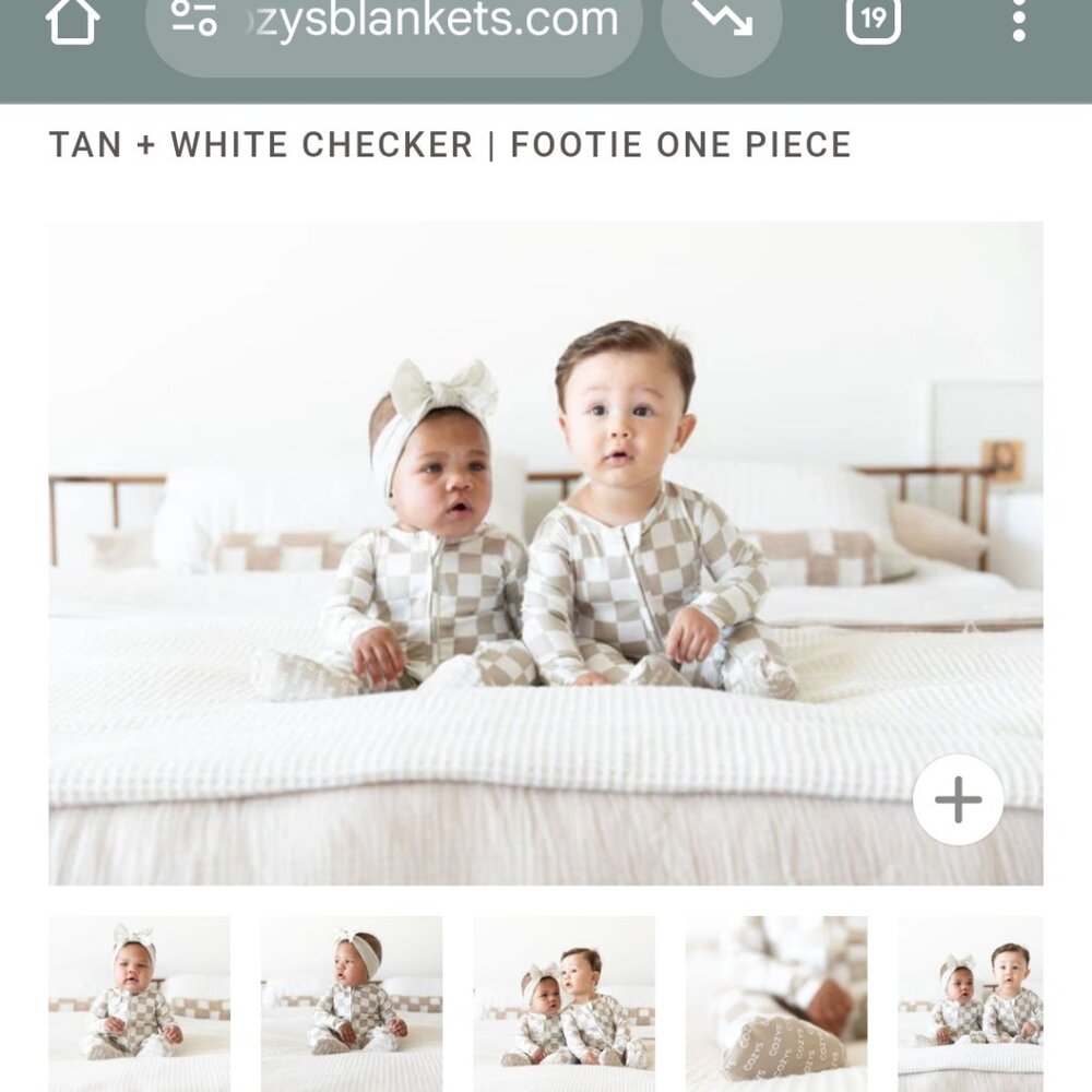 Cozy blankets TAN + WHITE CHECKER | FOOTIE ONE PIECE